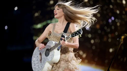 ¿Cuánto dinero tiene Taylor Swift y cómo construyó su fortuna?