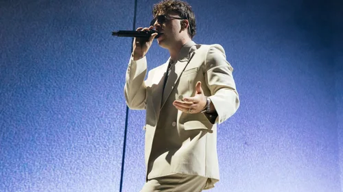Quevedo prende Monterrey con su flow y 'Buenas Noches Tour'