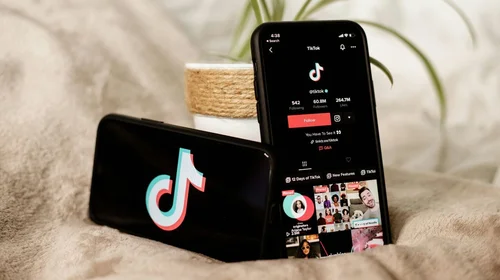 Investiga Unión Europea a TikTok por envío de datos a China