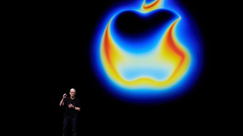 Tim Cook dejará cargo de CEO de Apple; cederá mando a John Ternus