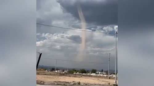 Captan formación de torbellino en el oriente de Saltillo