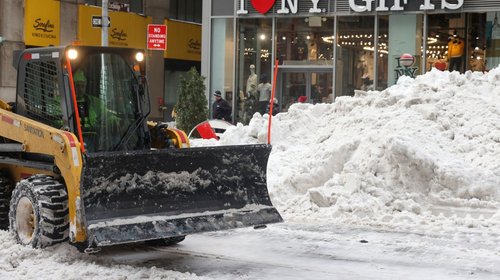 Contabilizan 51 muertos por tormenta invernal Fern en EUA