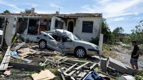 Deja tornado 39 lesionados y 300 casas dañadas en Francia
