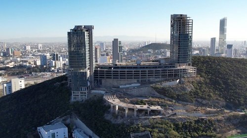 Conceden suspensión para evitar derrumbe de Torres Ysabella