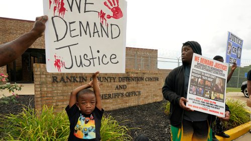 Expolicías de Mississippi admiten torturar a dos hombres negros
