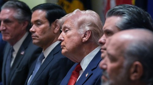 Trump afirma que Irán suplica por acuerdo para culminar la guerra