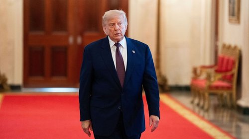 Trump exige a Irán que no 'cause problemas' o reanudará ataques