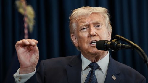 Trump analiza acuerdo con Irán en reunión clave en la Casa Blanca