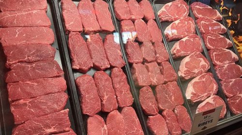 Trump permitirá importación temporal de res sin aranceles