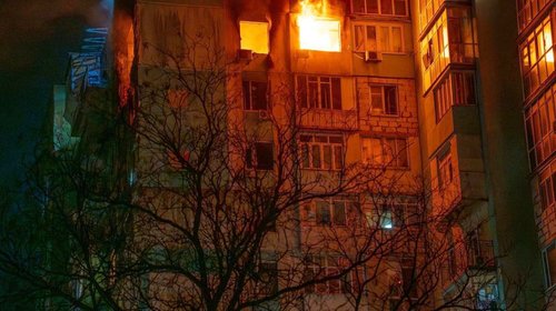 Ucrania afirma que perpetró ataque contra terminal petrolera rusa