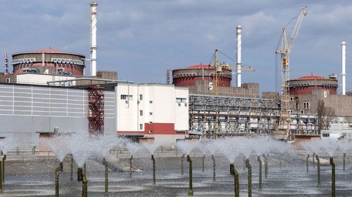 Ucrania lanza drones contra la mayor central nuclear en Europa