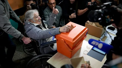 Uruguay decide en urnas entre la izquierda o la continuidad