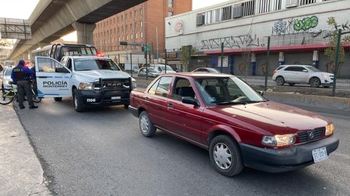 Interceptan vehículo con reporte de robo en avenida Colón