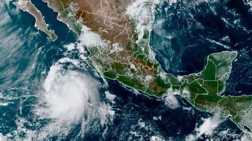 Vigilan zona de baja presión frente a Colima y Michoacán