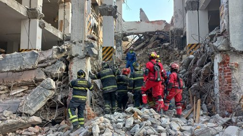Apuntan a alcaldía Cuauhtémoc por derrumbe de edificio en CDMX