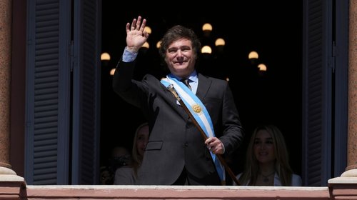 Vocero de Milei: medidas económicas se anunciarán el martes