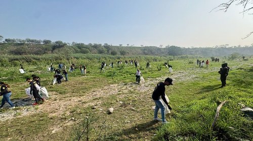 Acumulan 70 toneladas de residuos retirados de río Santa Catarina