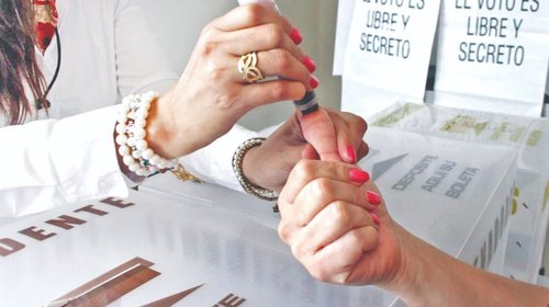 Votantes escriben nombre de desaparecidos en boletas electorales