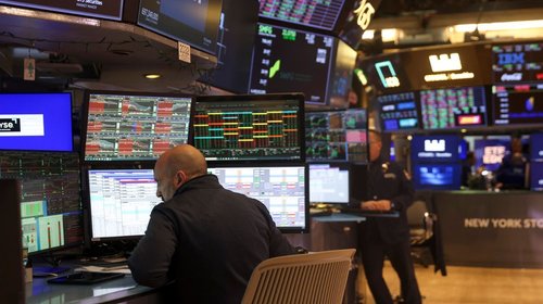 Wall Street abre en verde tras suspensión de ataques contra Irán