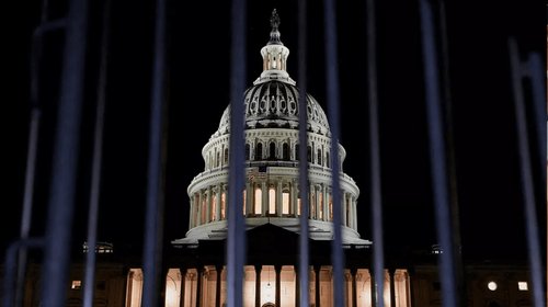 El Gobierno de Estados Unidos cierra oficialmente
