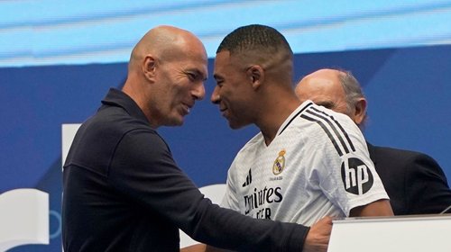 Francia oficializa a Zinedine Zidane como nuevo director técnico