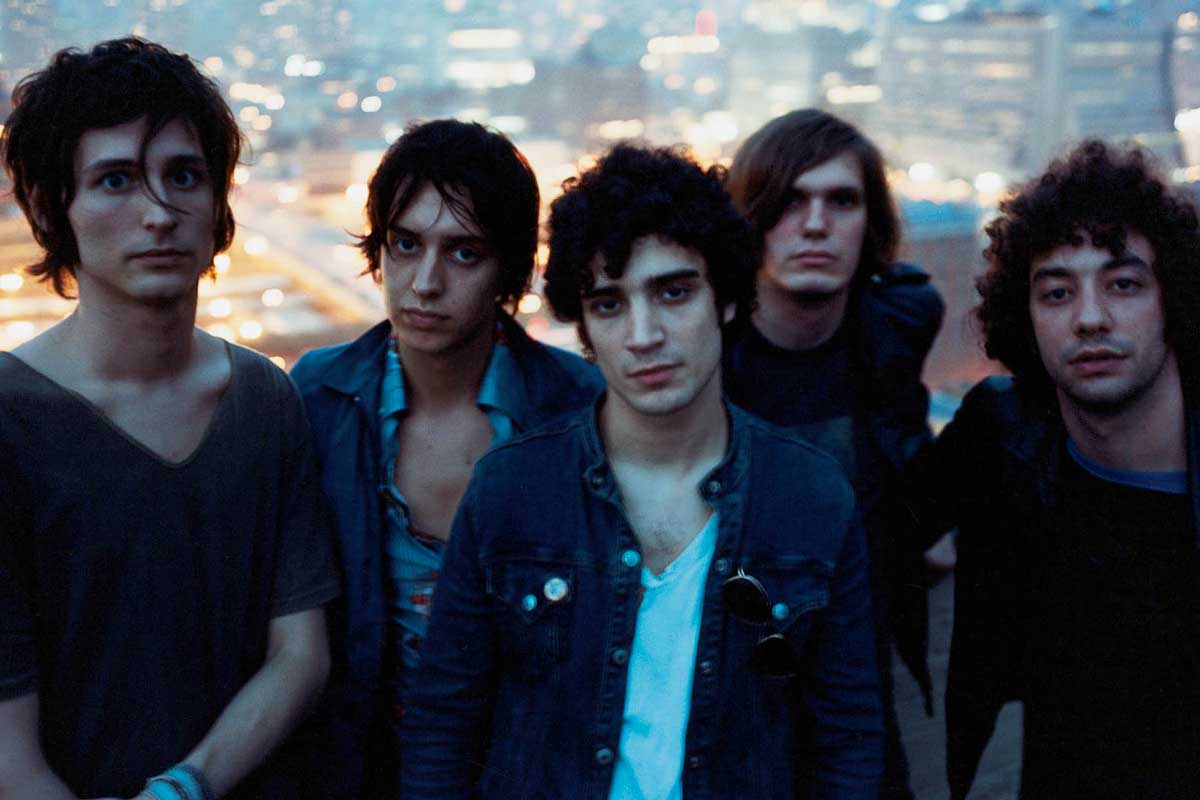 the-strokes-2001.jpg