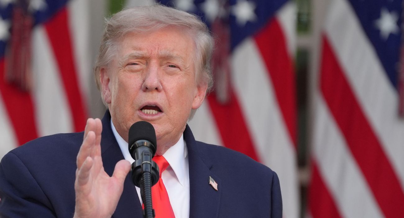 trump-amenaza-con-100-aranceles-si-gravan-servicios-digitales.jpg
