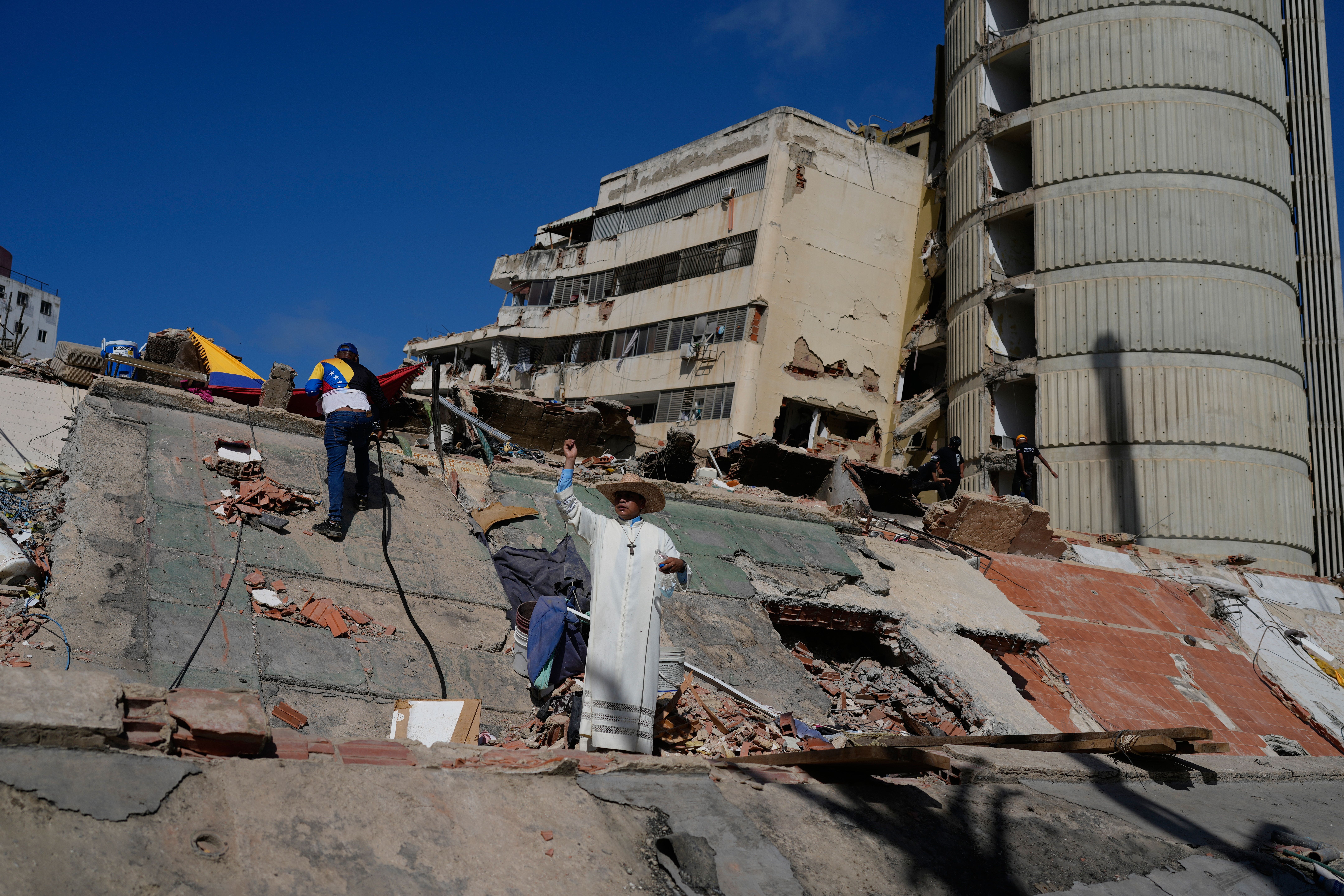 venezuela-supera-5200-muertes-doble-terremoto.jpg