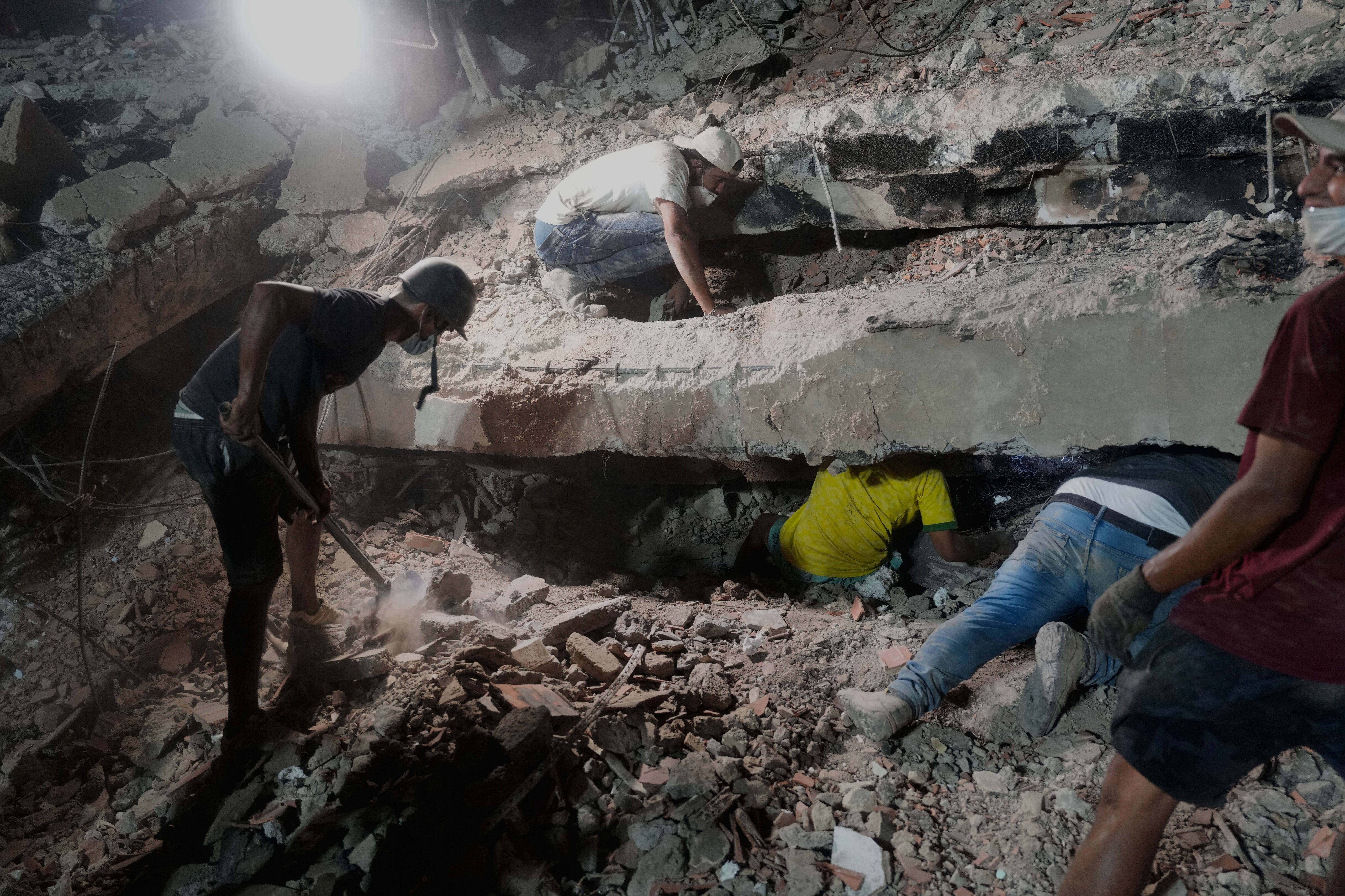 venezuela-supera-5200-muertes-doble-terremoto.jpg