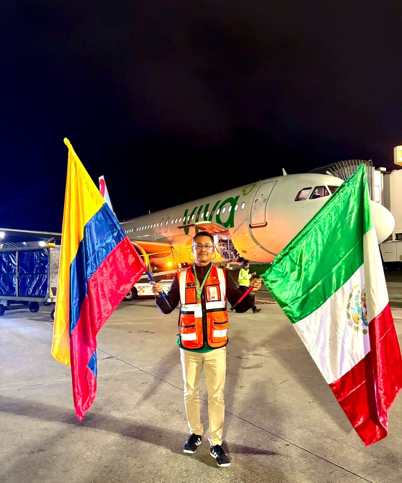 viva colombia 2.jpg