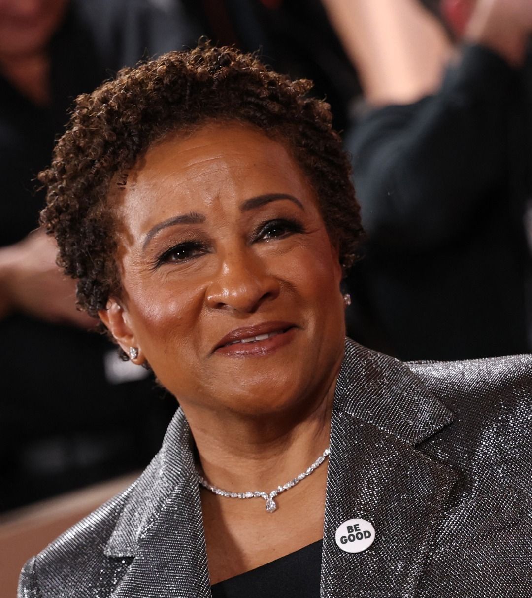 wanda sykes ice golden globes.jpg