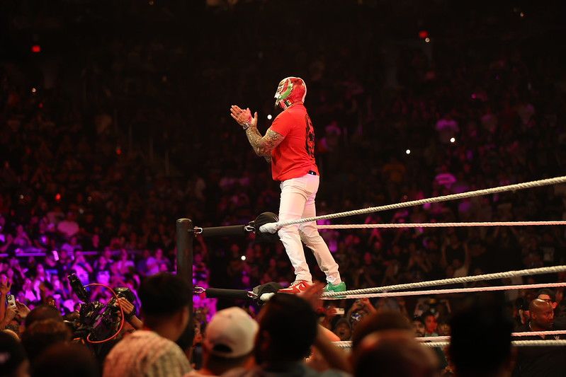 wwe-supershow-mty.jpg